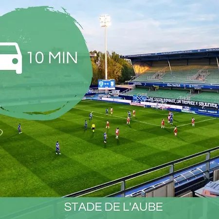 Le Safari - Face Gare - Parking - Familial & Architecte - Rent Immo Apartman *